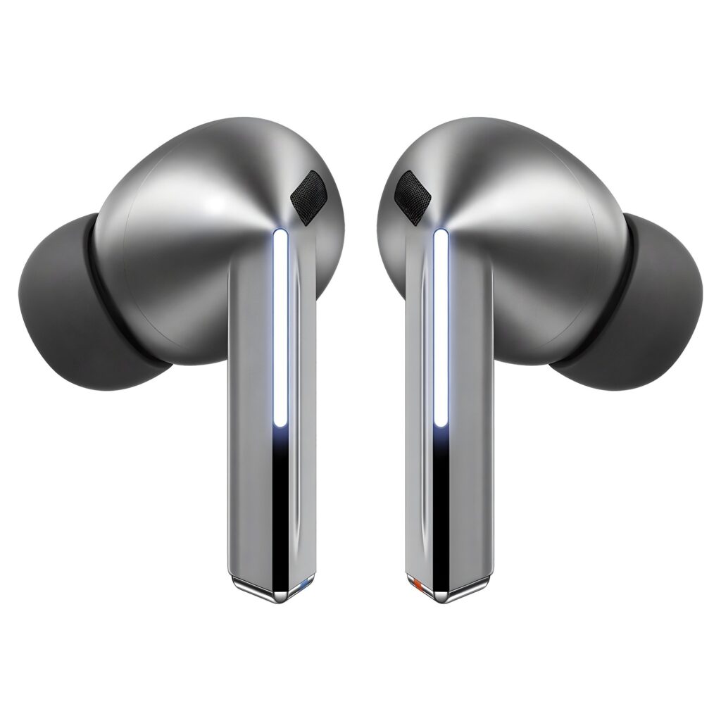 갤럭시 버즈3 프로 혁신적인 노이즈 캔슬링과 더 길어진 배터리 수명, 24비트 고음질 사운드로 완성된 프리미엄 블루투스 이어폰입니다. 편안한 착용감과 IP57 방수 등급까지 갖춰 운동, 출퇴근, 여행 등 어떤 상황에서도 완벽한 몰입감을 제공합니다.